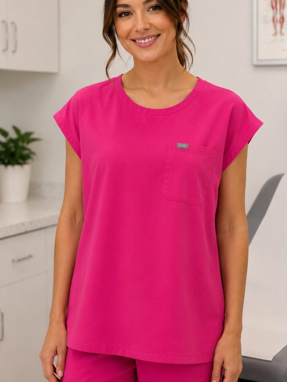 FIGS Technical Collection Women’s Scrub Top Large Hot Pink Fuchsia Stretch